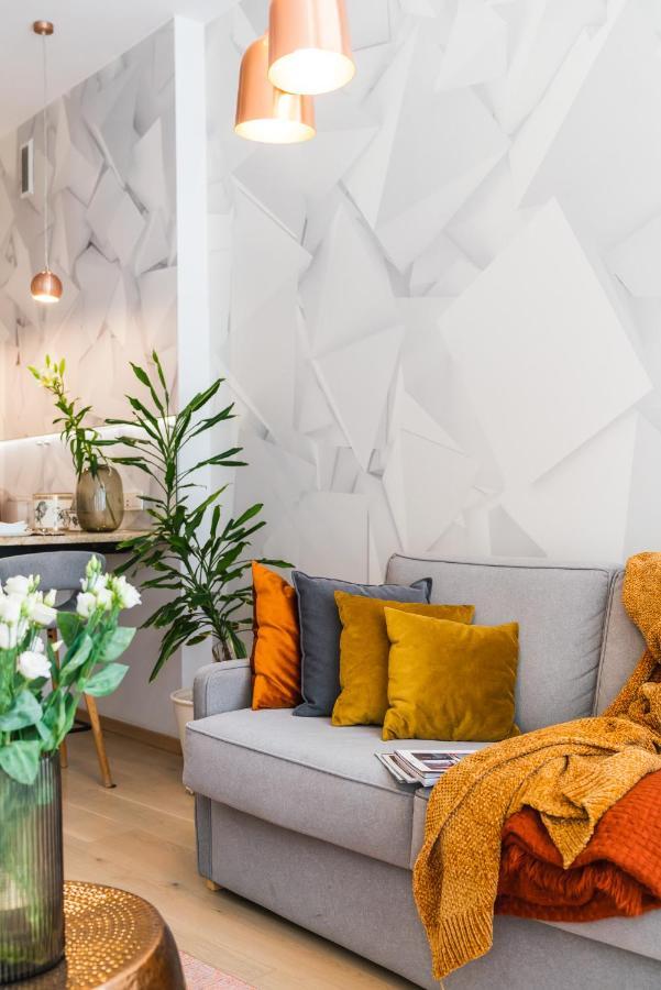 Ivory - Loftaffair Apartment *